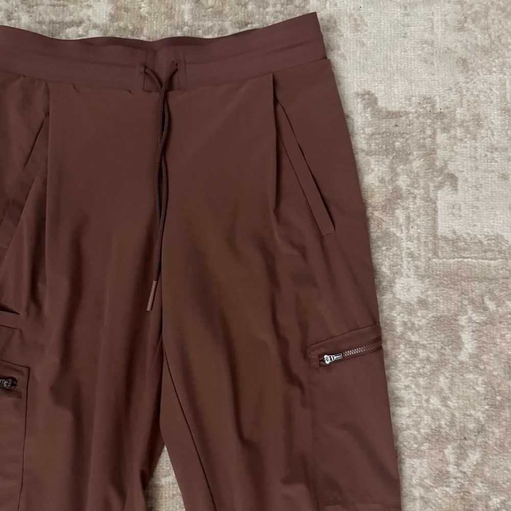 Athleta Venture Pant Size 6 in Hearth Rose - Picture 5 of 12